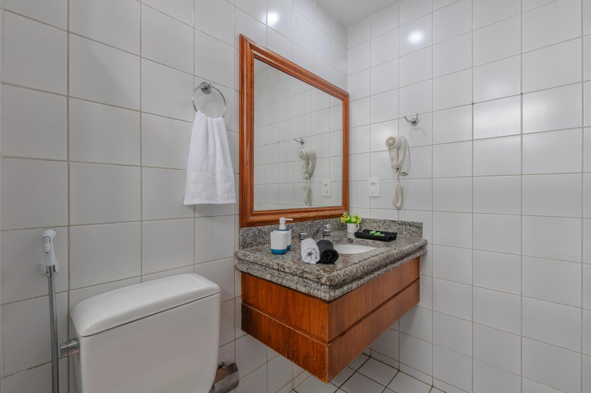 Vista Alta: Beachfront With Smart Features And 24/7 Reception Apartment *